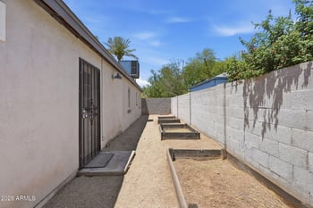2521 13th St, Phoenix, AZ 85006