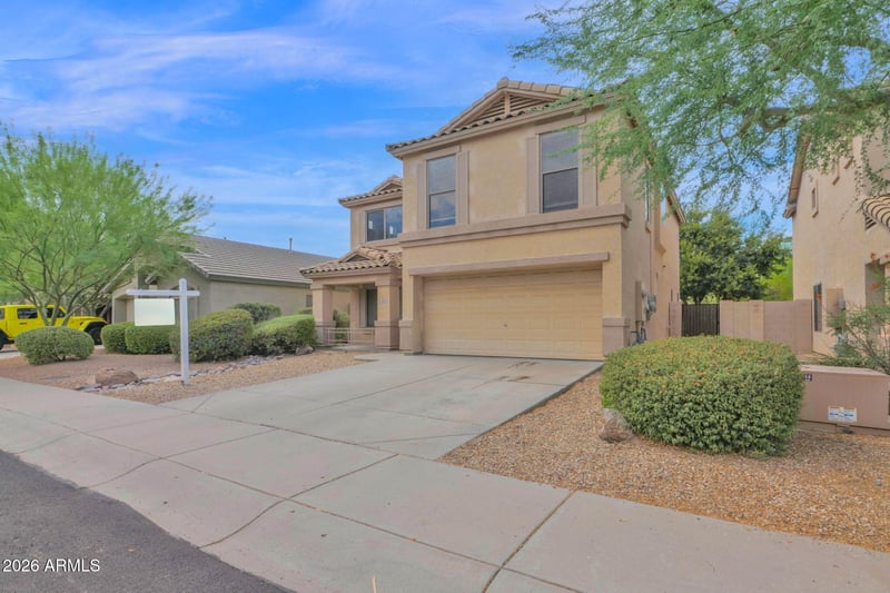 2521 W Red Fox Rd, Phoenix, AZ 85085
