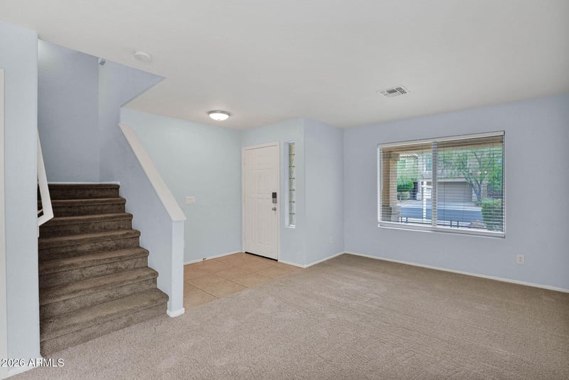 2521 W Red Fox Rd, Phoenix, AZ 85085