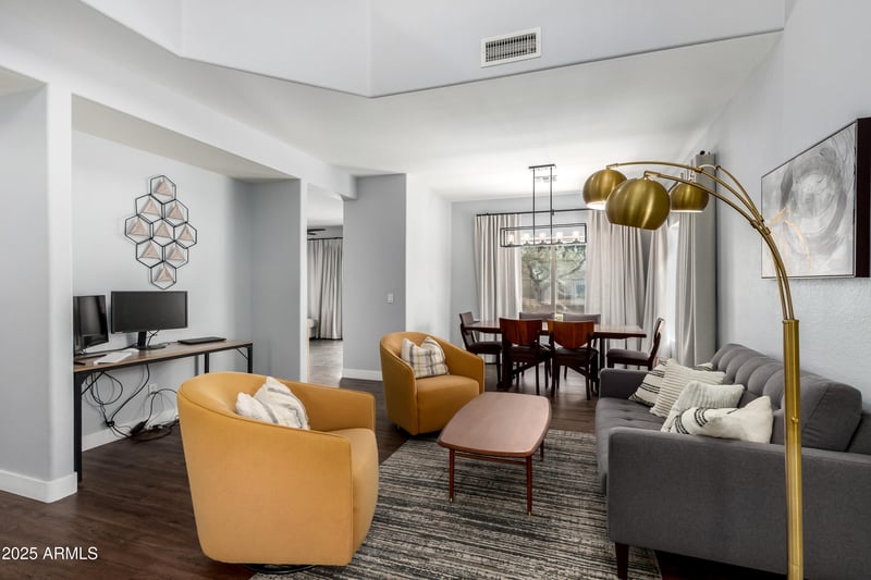 25210 40th Ave, Phoenix, AZ 85083