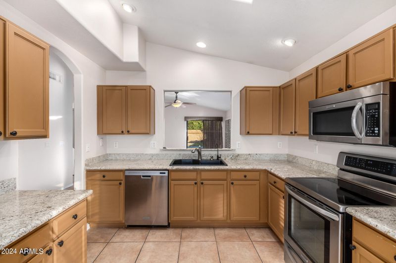 25211 N 65th Ave, Phoenix, AZ 85083