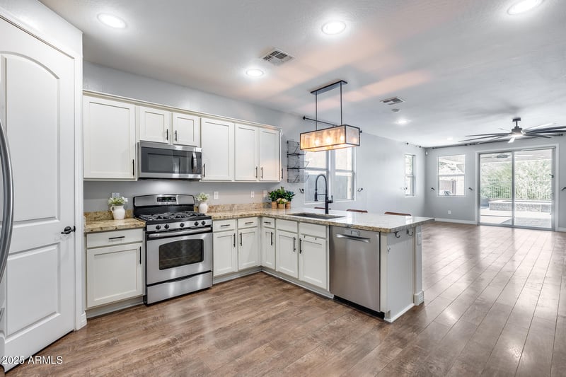 25212 56th Ave, Phoenix, AZ 85083