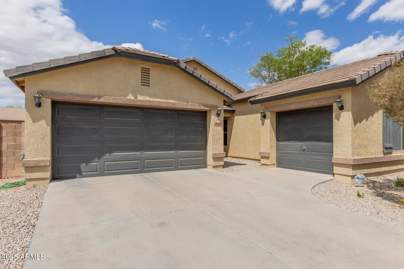 25212 Maldonado Dr, Buckeye, AZ 85326