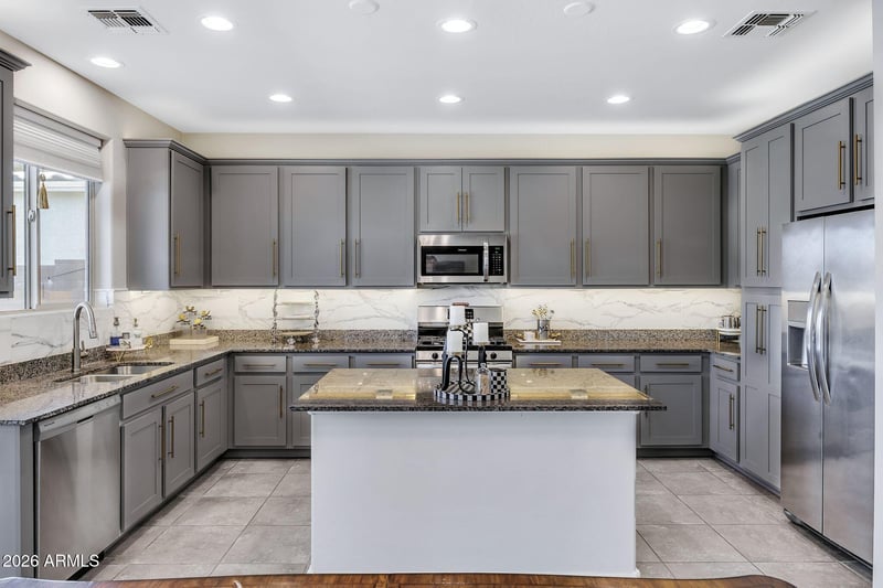 25218 143rd Ln, Surprise, AZ 85387