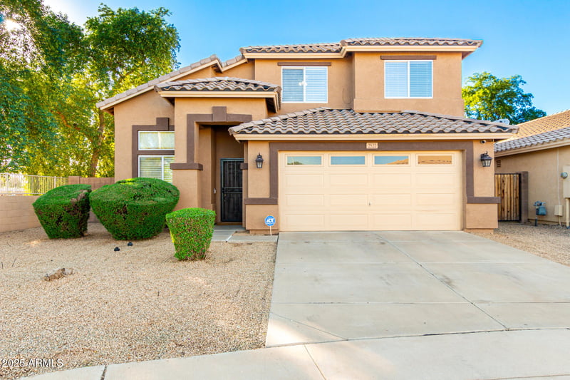 2522 66th Dr, Phoenix, AZ 85043