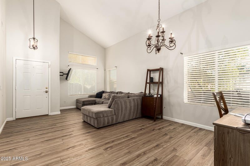 2522 66th Dr, Phoenix, AZ 85043