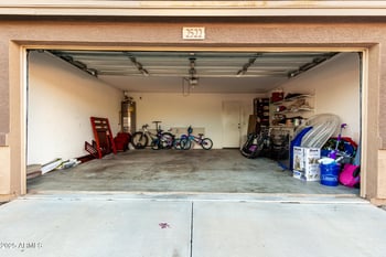 2522 66th Dr, Phoenix, AZ 85043