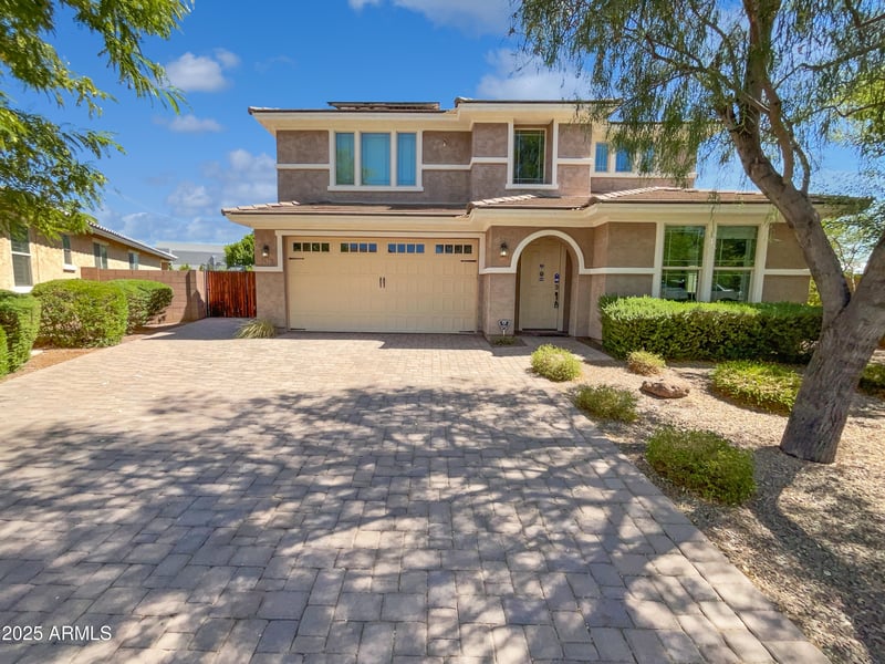 2522 Brisa Dr, Phoenix, AZ 85085