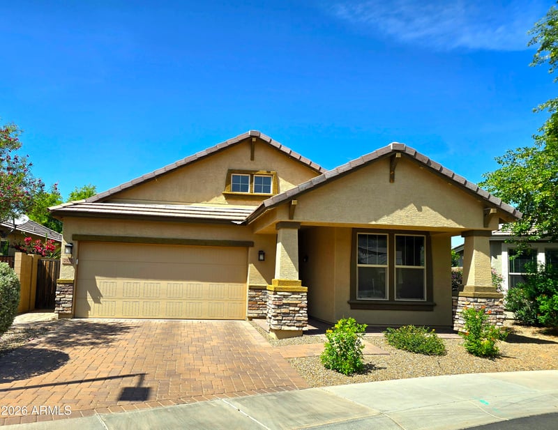 2522 E Fawn Dr, Phoenix, AZ 85042