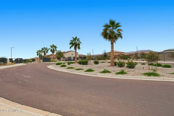 2522 Pecan Rd, Phoenix, AZ 85041