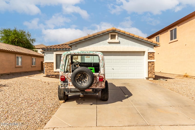 25220 La Mont Ave, Buckeye, AZ 85326