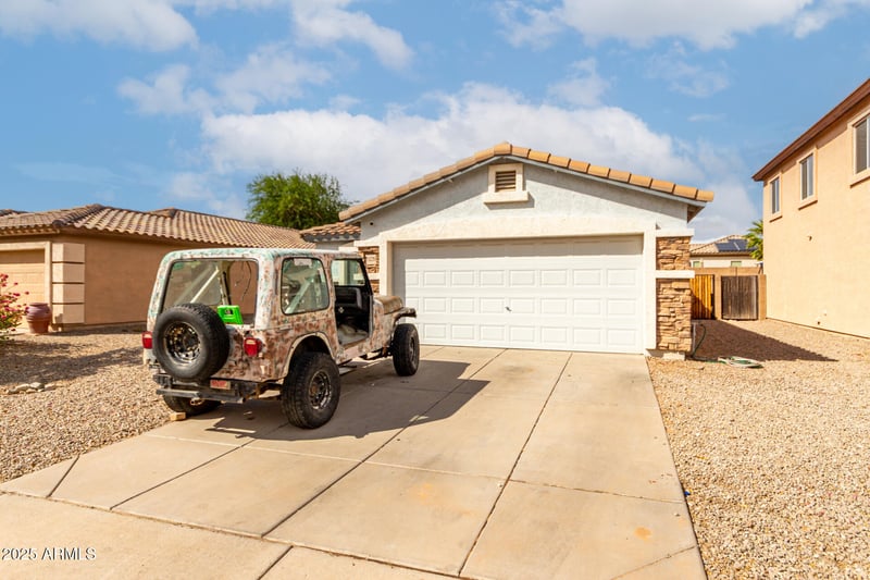 25220 La Mont Ave, Buckeye, AZ 85326