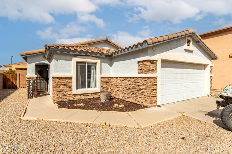 25220 La Mont Ave, Buckeye, AZ 85326