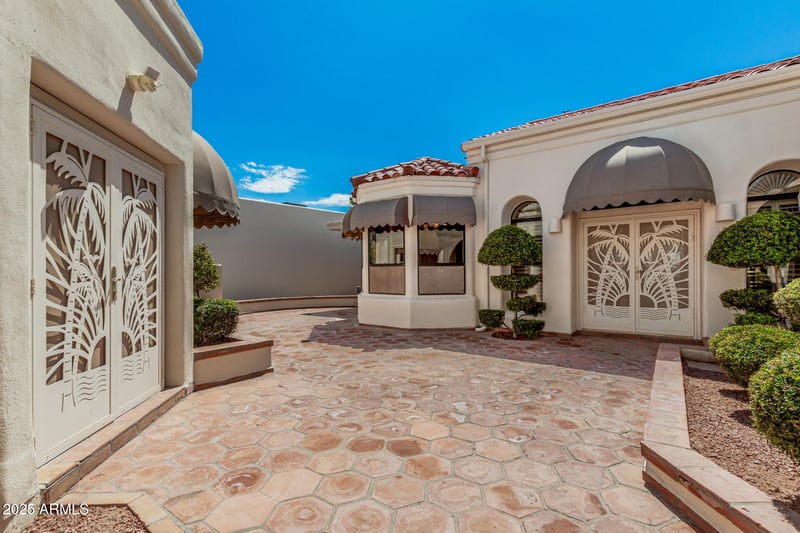 25220 S Cloverland Dr, Sun Lakes, AZ 85248