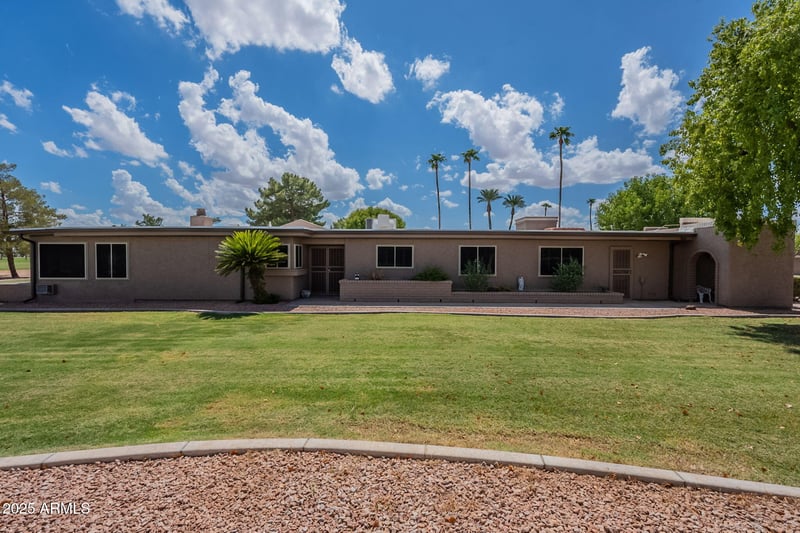 25223 Berry Brook Dr, Sun Lakes, AZ 85248