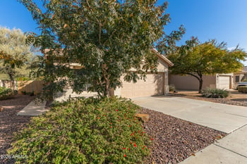 25225 40th Ln, Phoenix, AZ 85083