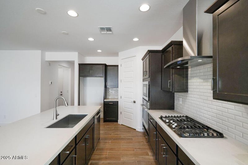 25226 172nd Dr, Surprise, AZ 85387