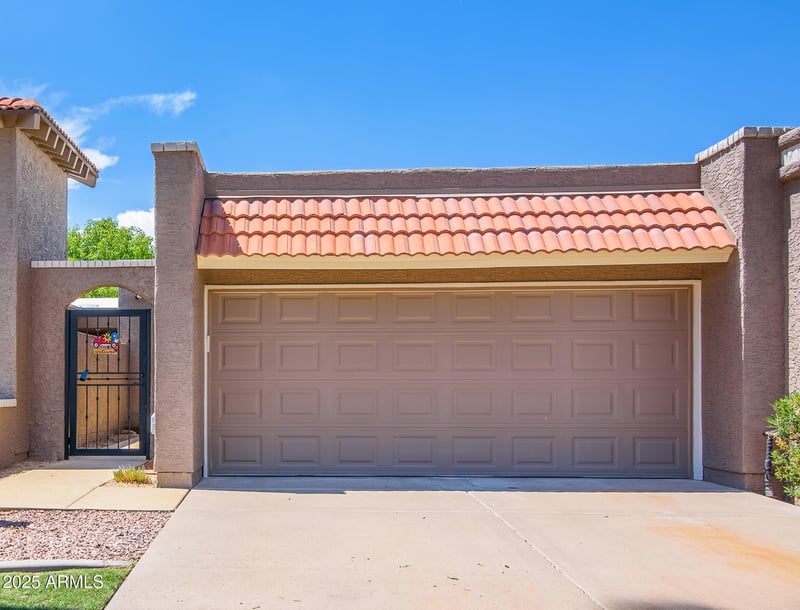 25228 Mohawk Dr, Sun Lakes, AZ 85248