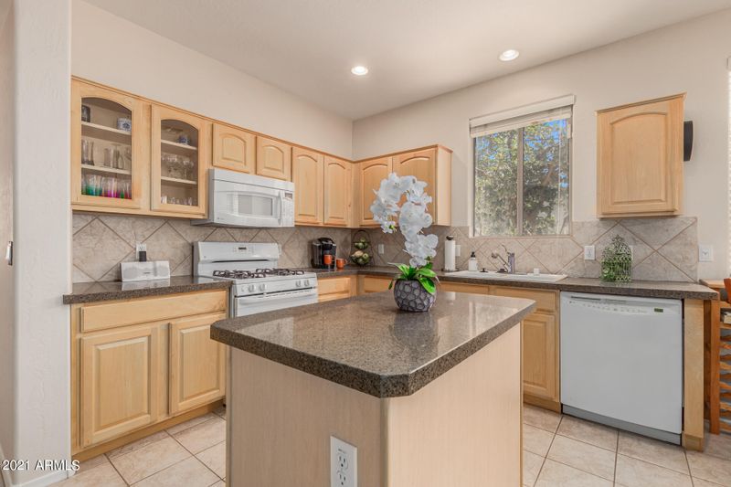 2523 E Fremont Rd, Phoenix, AZ 85042