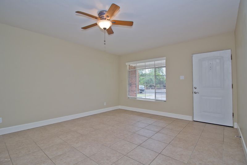 2523 E Heatherbrae Dr, Phoenix, AZ 85016