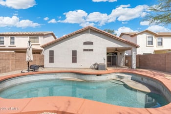2523 Running Deer Trl, Phoenix, AZ 85085