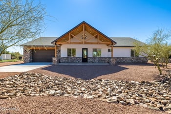 2523 W Whiteley St, Apache Junction, AZ 85120