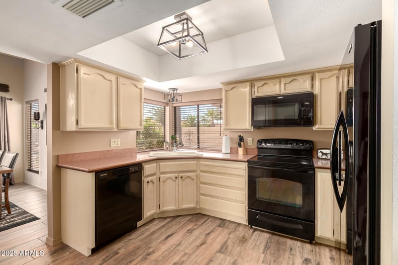 25231 Cloverland Dr, Sun Lakes, AZ 85248