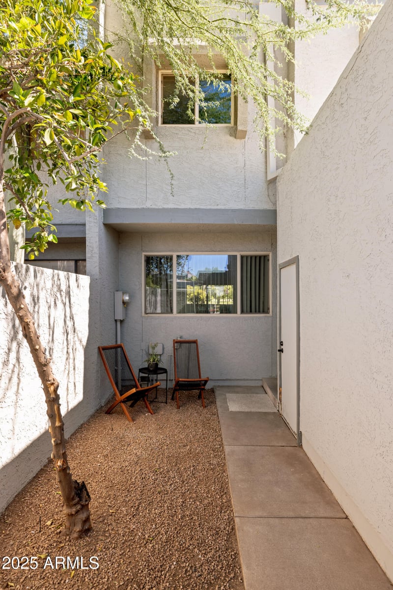 2524 S El Paradiso Dr #32, Mesa, AZ 85202