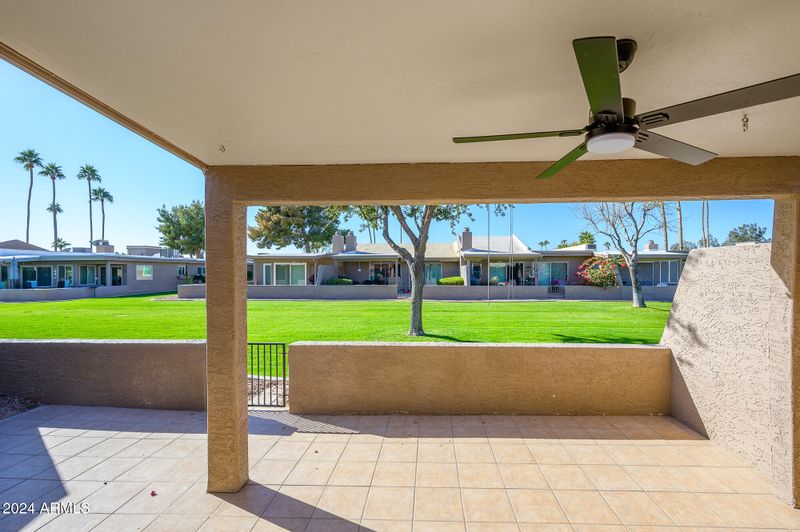 25240 S Mohawk Dr, Sun Lakes, AZ 85248