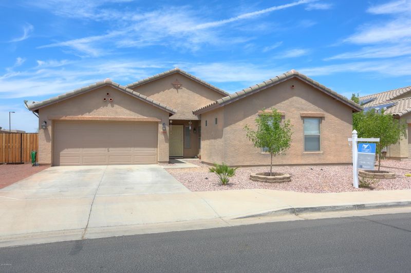 25240 W Darrel Dr, Buckeye, AZ 85326