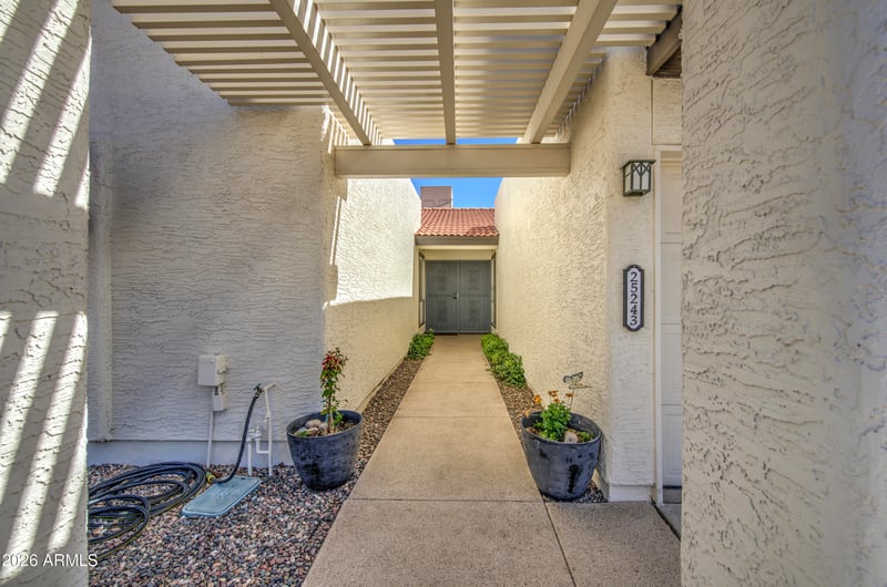 25243 Cloverland Dr, Sun Lakes, AZ 85248