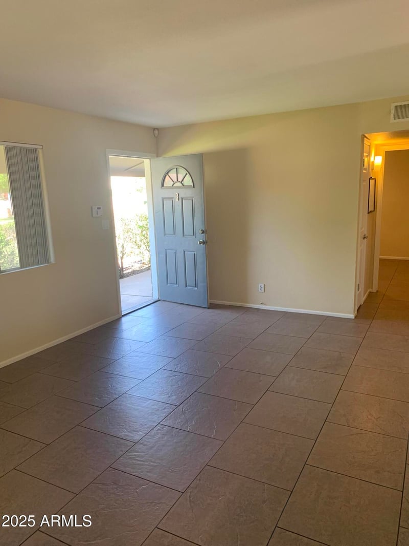 2525 College Ave #3, Tempe, AZ 85282