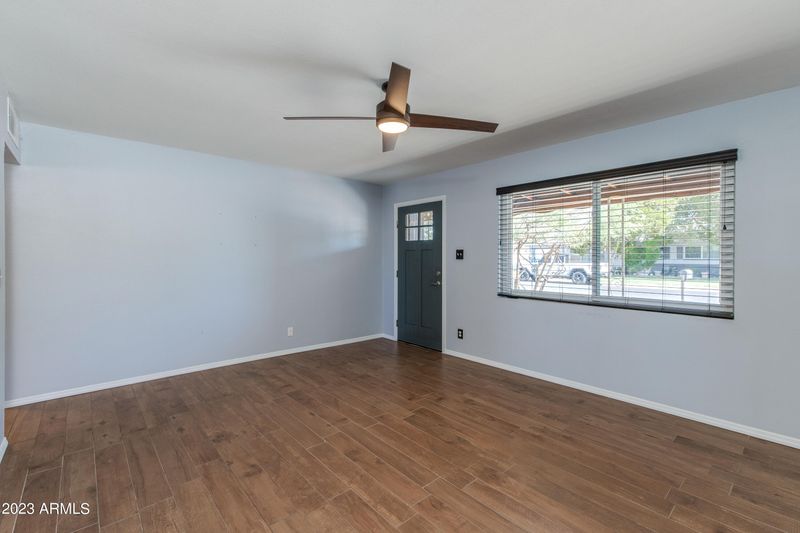 2525 W Orchid Ln, Phoenix, AZ 85021