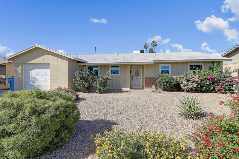 2525 W Windrose Dr, Phoenix, AZ 85029