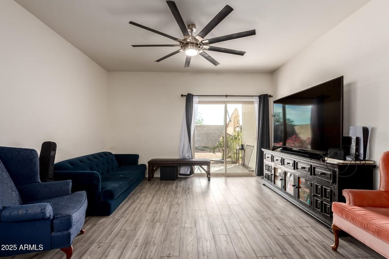 25255 Burgess Ln, Buckeye, AZ 85326