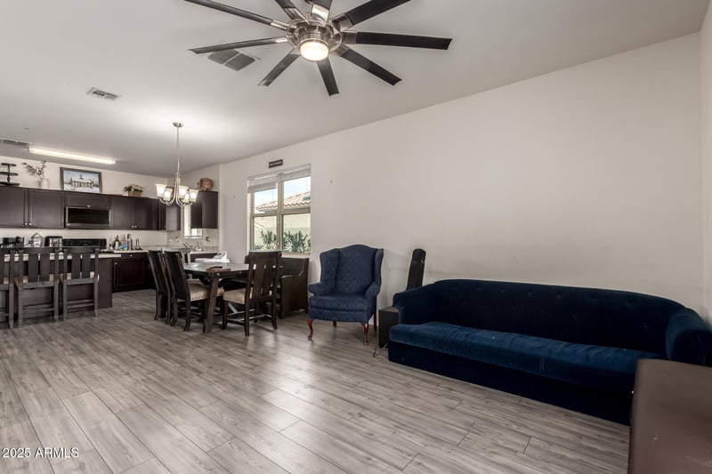 25255 Burgess Ln, Buckeye, AZ 85326