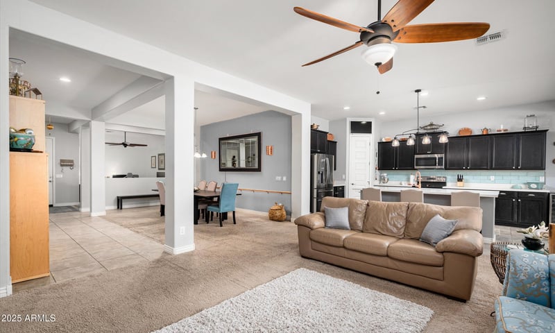 2526 Balao Dr, Phoenix, AZ 85085