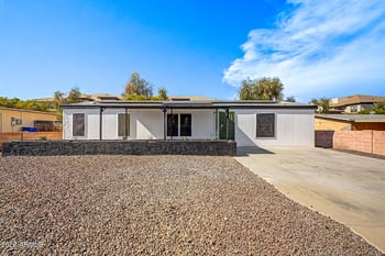 2526 E Behrend Dr, Phoenix, AZ 85050