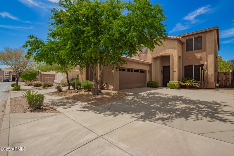 2526 Florentine Rd, Phoenix, AZ 85086