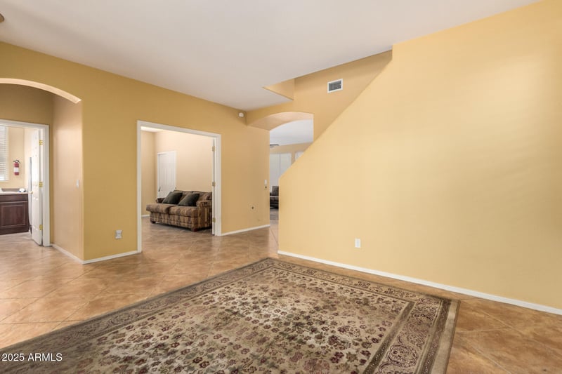 2526 Florentine Rd, Phoenix, AZ 85086