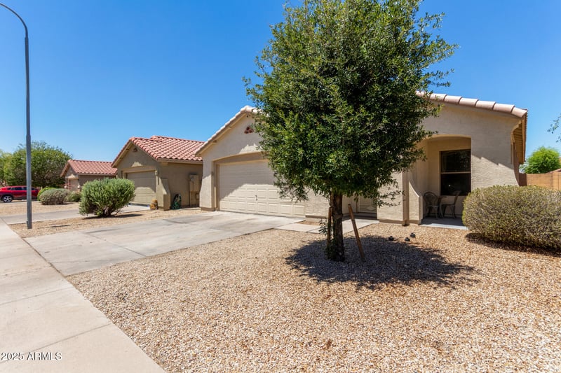 2526 Mobile Ln, Phoenix, AZ 85041