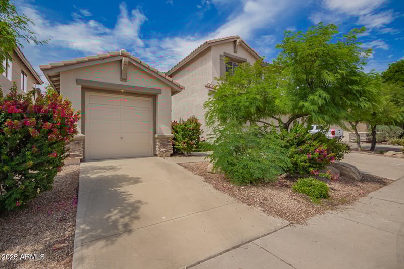 2526 Shackleton Dr, Phoenix, AZ 85086