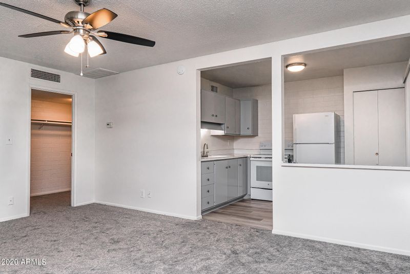 2526 W Berridge Ln #E222, Phoenix, AZ 85017