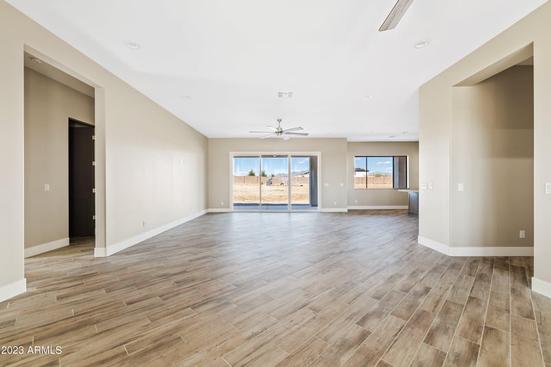 2526 W Fernwood Dr, Phoenix, AZ 85086
