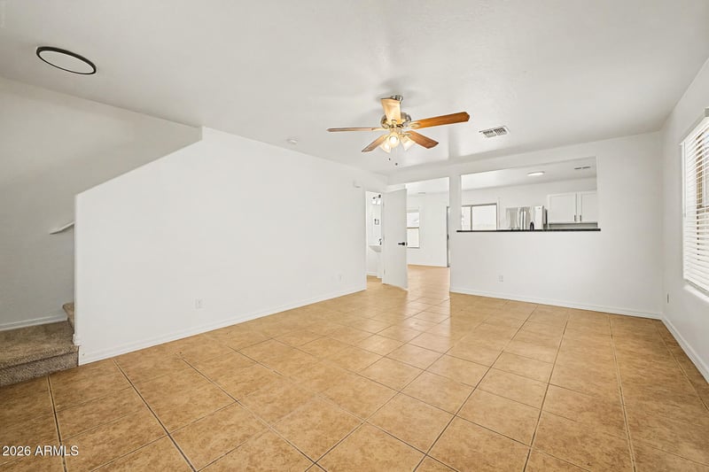 2527 Meadow Creek Way, San Tan Valley, AZ 85140