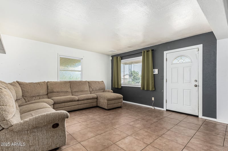2527 Maryland Dr, Tempe, AZ 85288