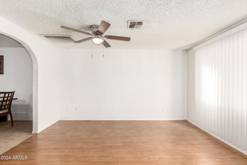 2527 N 61st Ave, Phoenix, AZ 85035