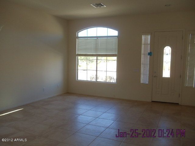 2527 W Granite Pass Rd, Phoenix, AZ 85085