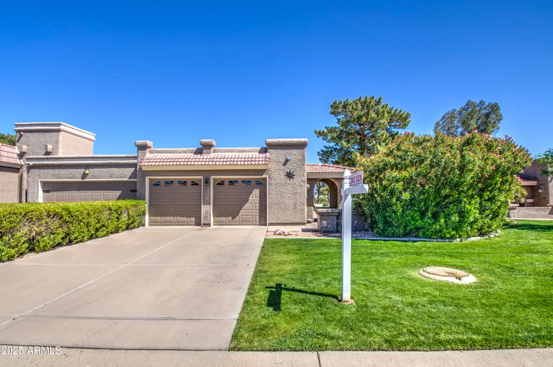 25273 Berry Brook Dr, Sun Lakes, AZ 85248