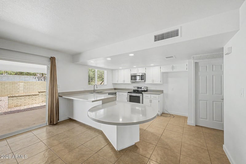 2528 Malibu Dr, Tempe, AZ 85282